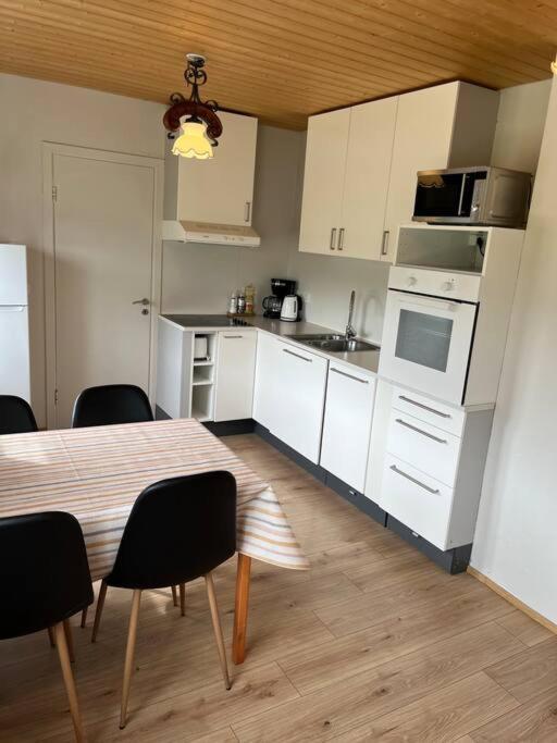 Black Valley Apartment Thoroddsstathir Exterior photo